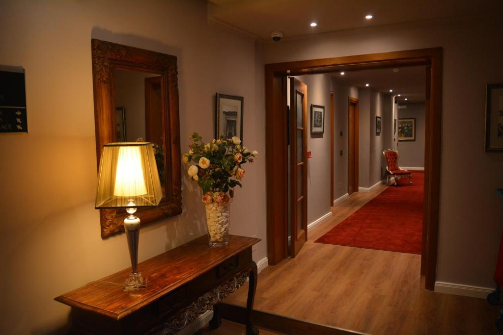 Classic Hotel Tiranë Ngoại thất bức ảnh