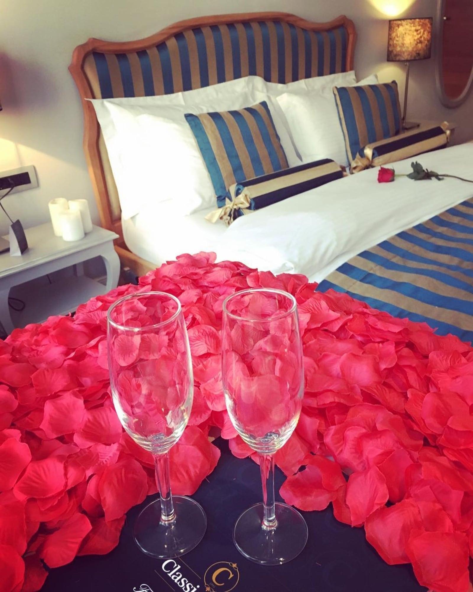 Classic Hotel Tiranë Ngoại thất bức ảnh