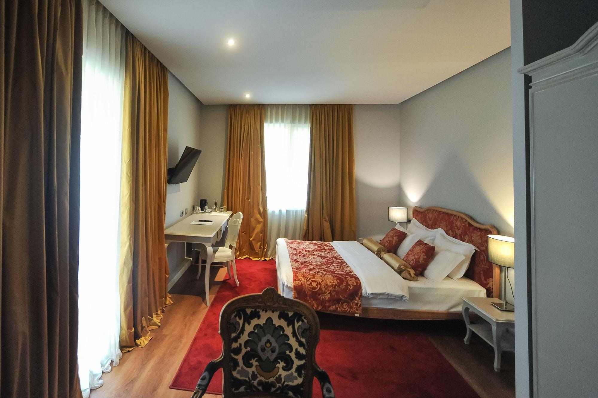 Classic Hotel Tiranë Ngoại thất bức ảnh