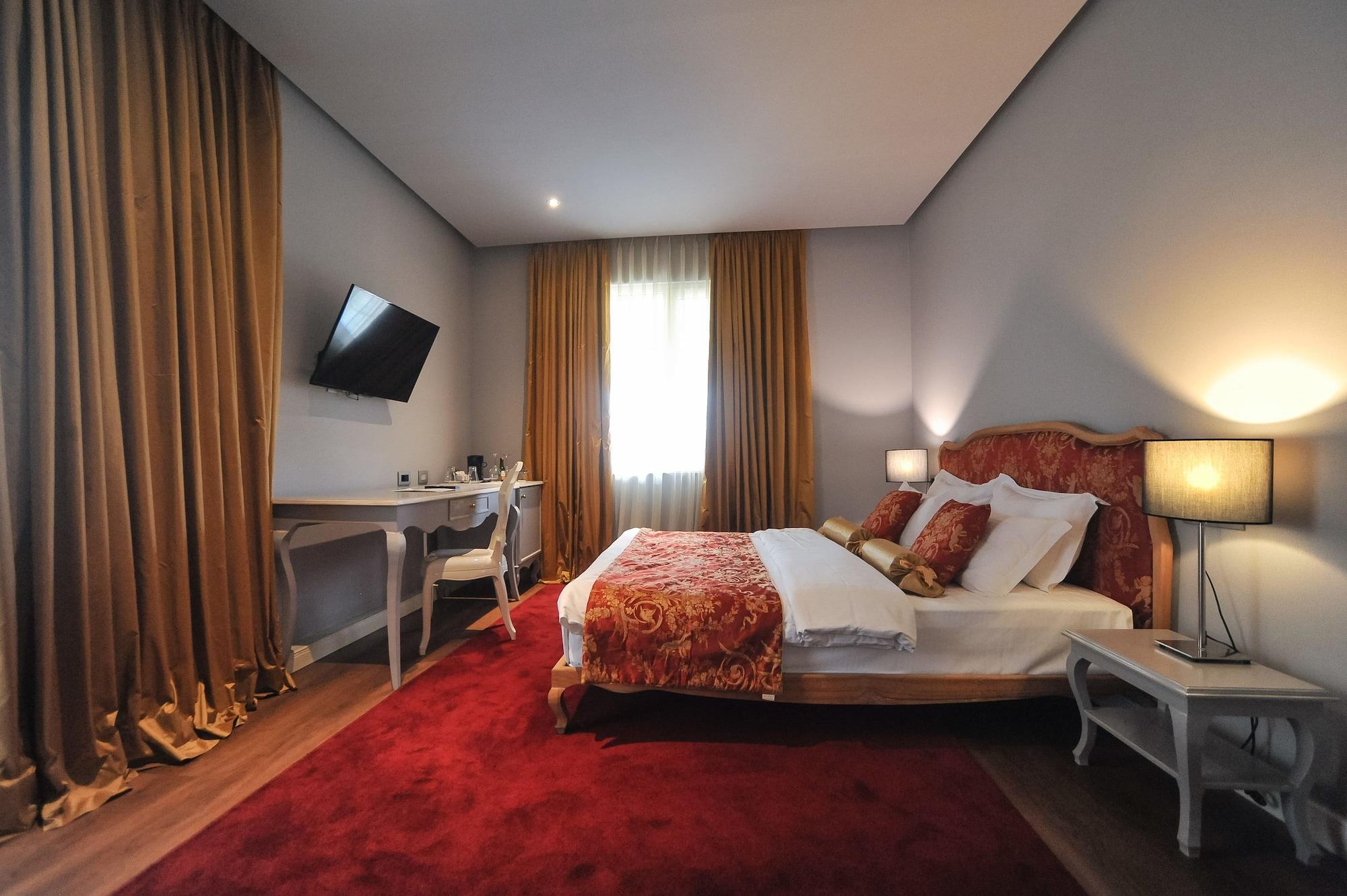 Classic Hotel Tiranë Ngoại thất bức ảnh