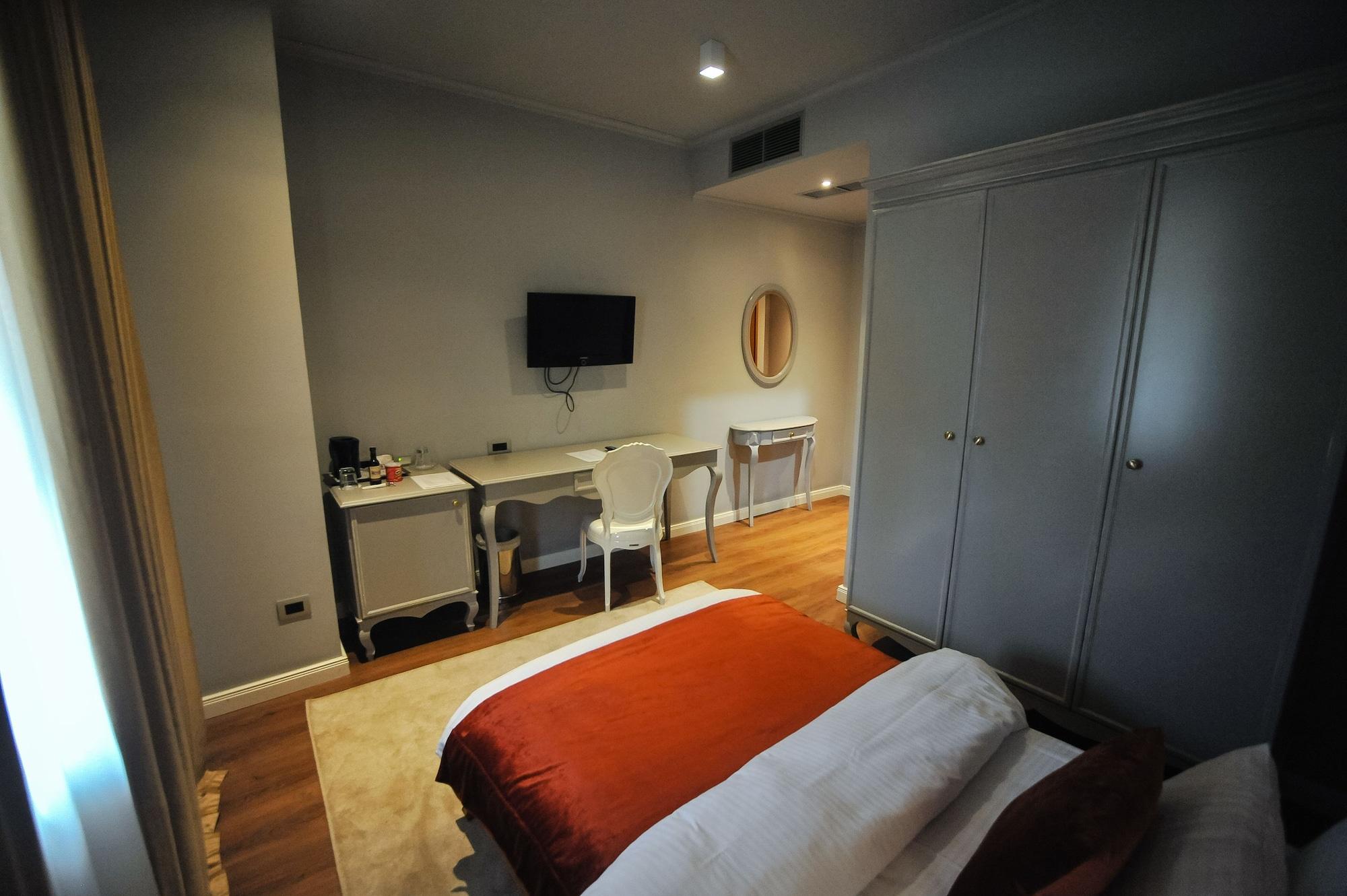 Classic Hotel Tiranë Ngoại thất bức ảnh