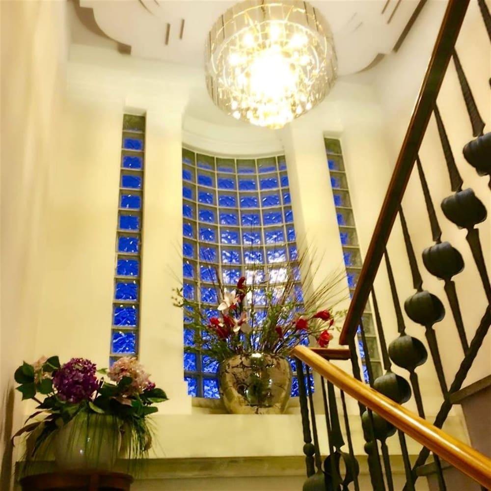 Classic Hotel Tiranë Ngoại thất bức ảnh