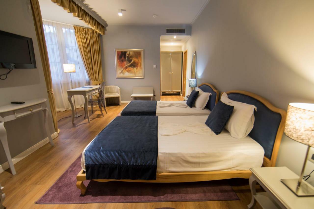 Classic Hotel Tiranë Ngoại thất bức ảnh